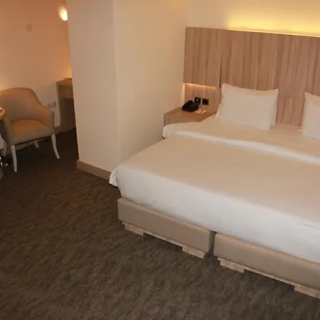 La Casa Hotel Amman By Fhm Zewnętrze zdjęcie